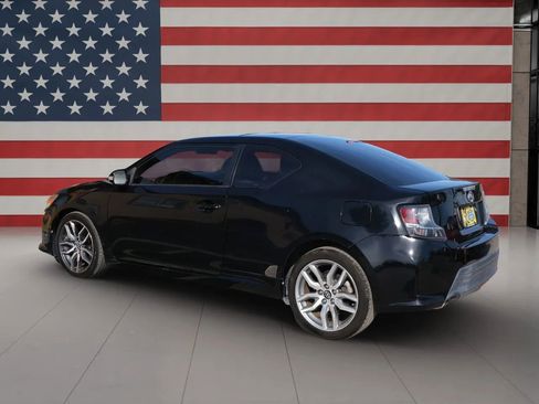 Used 2015 Scion tC image 3