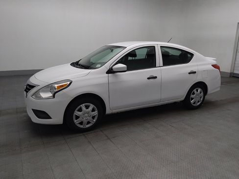 Used 2019 Nissan Versa S Plus FWD image 2