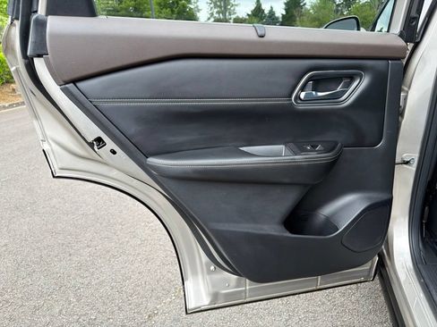 Used 2021 Nissan Rogue SL w/ Premium Package AWD/4WD image 31