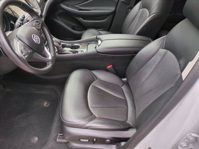 Used 2020 Buick Envision Essence AWD/4WD image 16