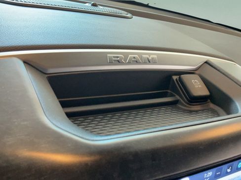 Used 2024 RAM 1500 Big Horn AWD/4WD image 18