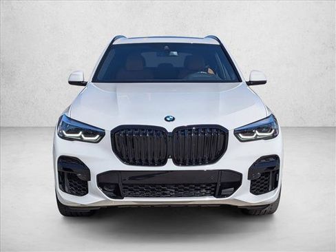 Certified 2023 BMW X5 sDrive40i w/ M Sport Package image 2