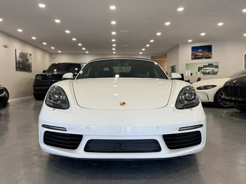 Used 2019 Porsche 718 Boxster S image 2