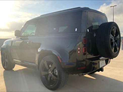 Used 2022 Land Rover Defender 90 X-Dynamic HSE image 6