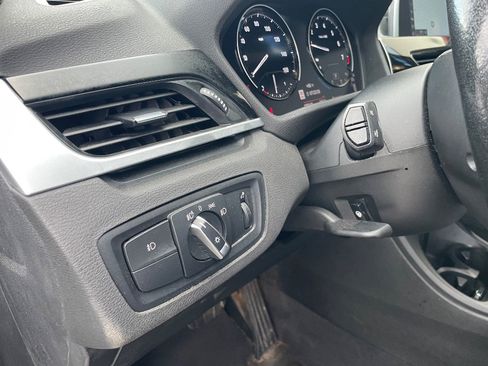 Used 2019 BMW X1 xDrive28i w/ Convenience Package AWD/4WD image 40