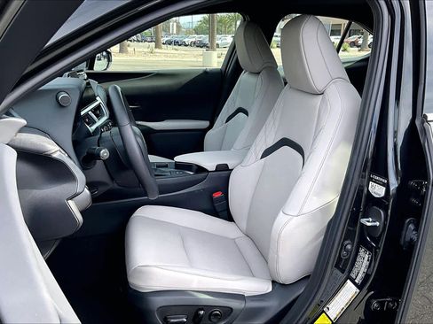 Certified 2023 Lexus UX 250h FWD w/ Accessory Package (Z2) image 7