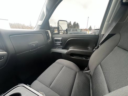 Used 2016 Chevrolet Silverado 2500 LT image 16