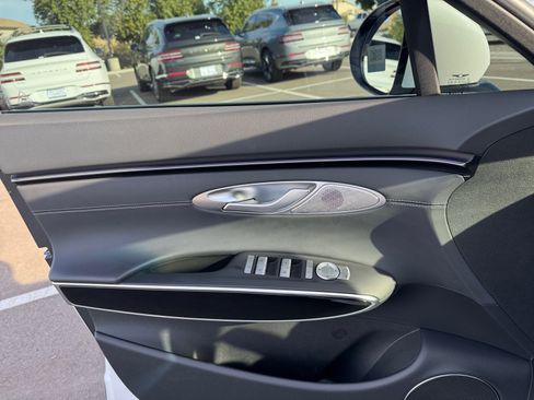 Used 2026 Genesis GV70 2.5T image 13