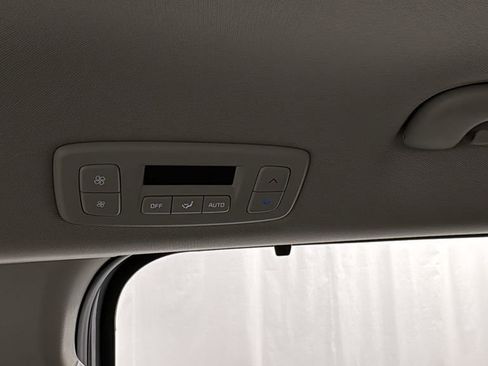 New 2026 Kia Carnival EX FWD image 39