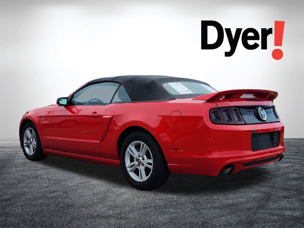 Used 2014 Ford Mustang Convertible RWD image 6
