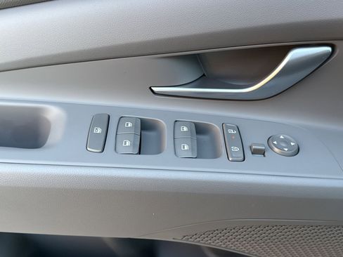 New 2026 Hyundai Elantra SE image 15