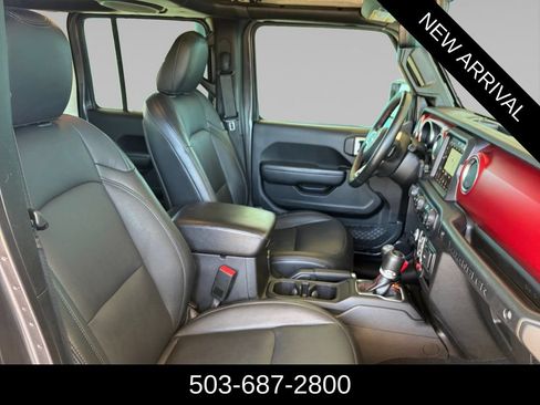 Used 2019 Jeep Wrangler Unlimited Rubicon AWD/4WD image 17