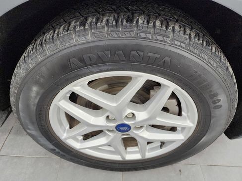 Used 2022 Ford Edge SEL image 3