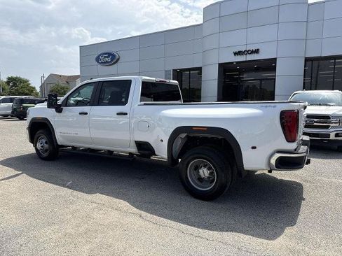 Used 2024 GMC Sierra 3500 Pro AWD/4WD image 2