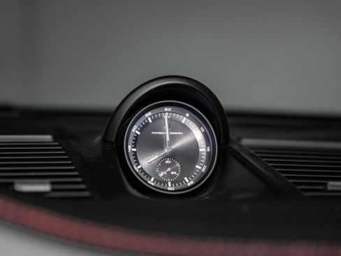 Used 2022 Porsche 911 Turbo S image 29