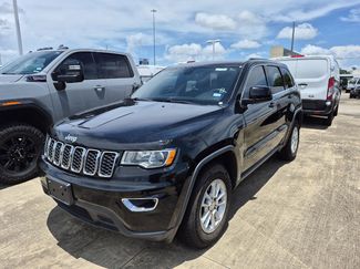 Used 2019 Jeep Grand Cherokee Laredo AWD/4WD video 1
