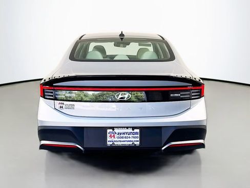Used 2026 Hyundai Sonata SE image 4