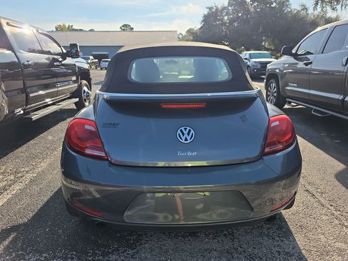 Used 2013 Volkswagen Beetle 2.0T FWD image 4