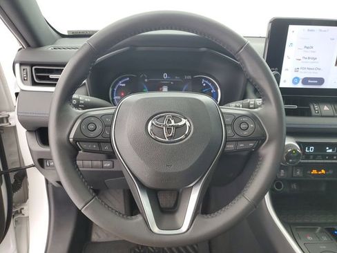 Used 2024 Toyota RAV4 XSE AWD/4WD image 23