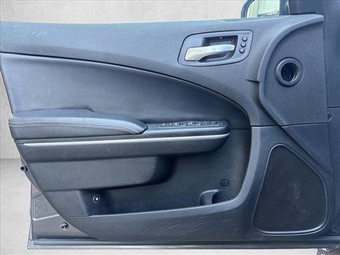 Used 2019 Dodge Charger SXT w/ Leather Interior Group RWD image 10