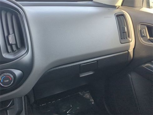 Used 2015 Chevrolet Colorado W/T image 17
