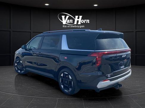 New 2026 Kia Carnival EX FWD image 5