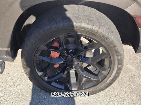 Used 2021 Chevrolet Tahoe Z71 AWD/4WD image 7