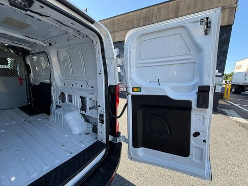 Used 2022 Ford Transit 150 Low Roof RWD image 28