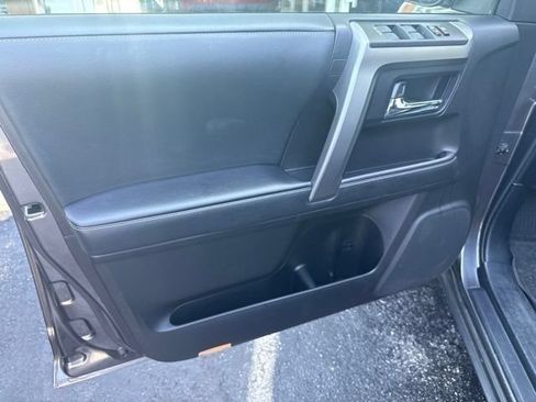 Used 2021 Toyota 4Runner SR5 Premium w/ Moonroof Package AWD/4WD image 38