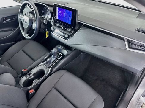 Used 2025 Toyota Corolla LE FWD image 28
