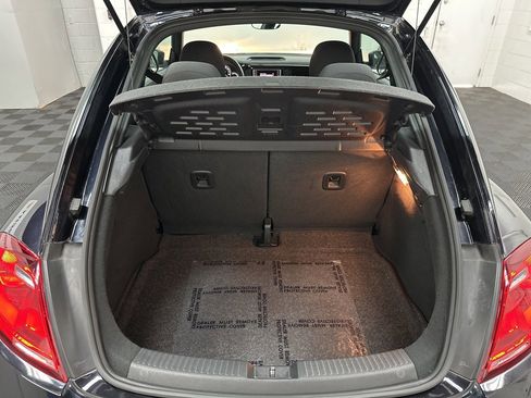 Used 2018 Volkswagen Beetle 2.0T S image 33