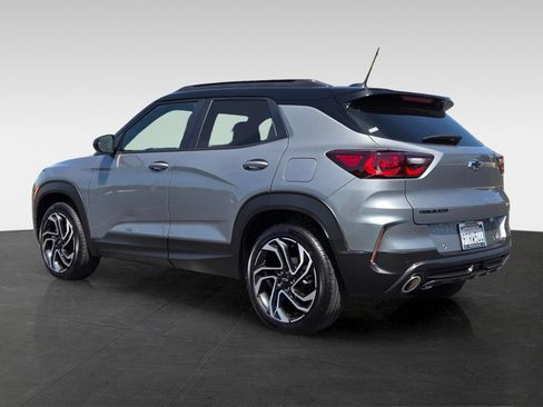 Used 2025 Chevrolet TrailBlazer RS FWD image 6