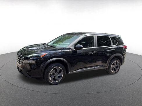 Used 2025 Nissan Rogue SV FWD image 6