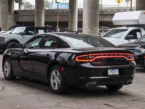 Used 2023 Dodge Charger SXT image 6