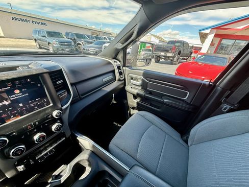 Used 2024 RAM 2500 Big Horn w/ Heated Seats & Wheel Group AWD/4WD image 11