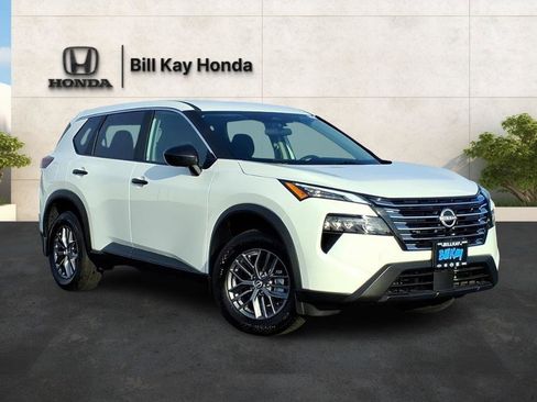 Used 2026 Nissan Rogue S image 1