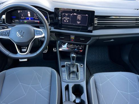 Certified 2025 Volkswagen Jetta Sport image 13