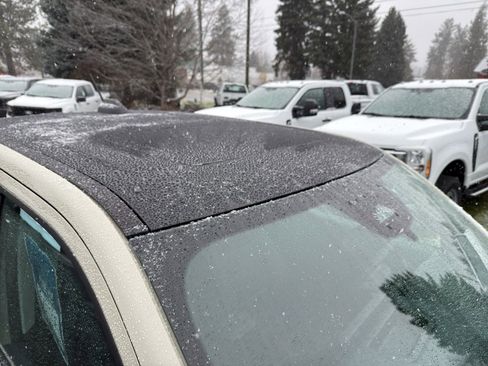 New 2025 Ford Maverick Lariat w/ Black Appearance Package image 9