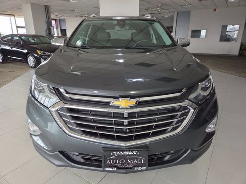 Used 2018 Chevrolet Equinox Premier FWD image 2
