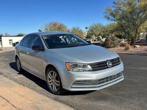 Used 2015 Volkswagen Jetta TDI S image 38