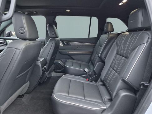 New 2026 Buick Enclave Avenir w/ Super Cruise Package FWD image 26