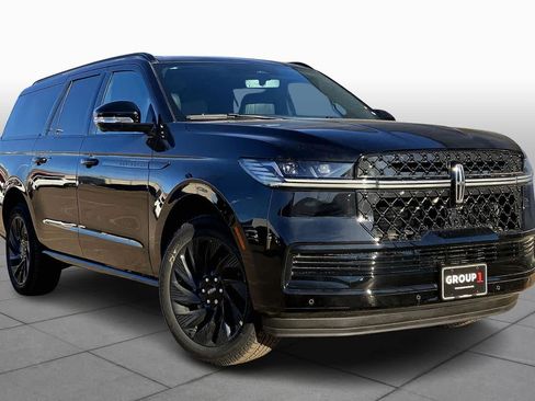 New 2026 Lincoln Navigator L Reserve w/ Jet Appearance Package image 2