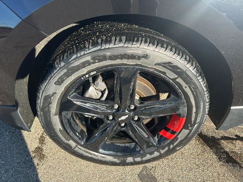 Used 2019 Chevrolet Equinox LT image 9