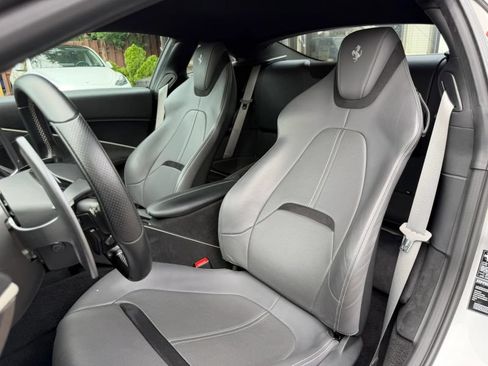 Used 2021 Ferrari Roma RWD image 19