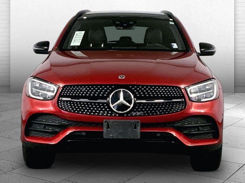Used 2021 Mercedes-Benz GLC 300 4MATIC image 2