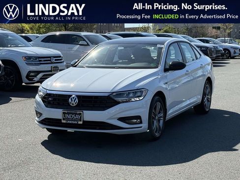 Used 2019 Volkswagen Jetta R-Line FWD image 4
