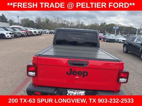 Used 2023 Jeep Gladiator Sport image 12