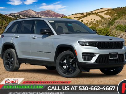 New 2025 Jeep Grand Cherokee Altitude