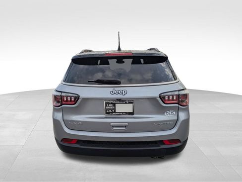 Used 2022 Jeep Compass Limited AWD/4WD image 5