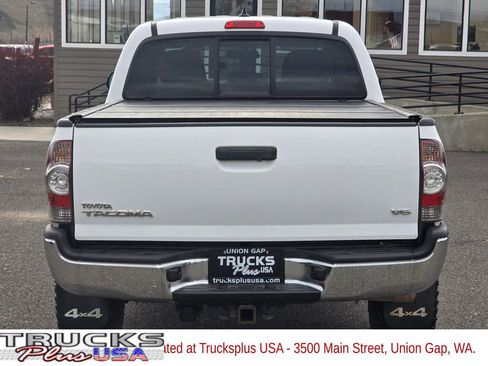 Used 2015 Toyota Tacoma TRD Pro image 4